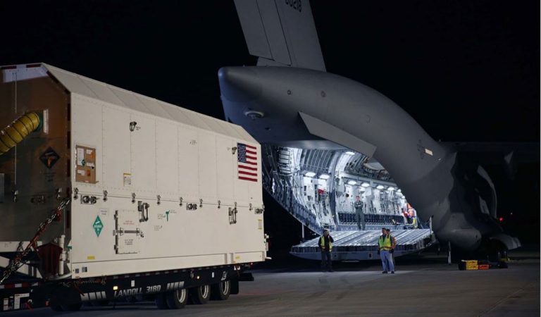 美国空军的GPS III卫星运往卡纳维拉尔角