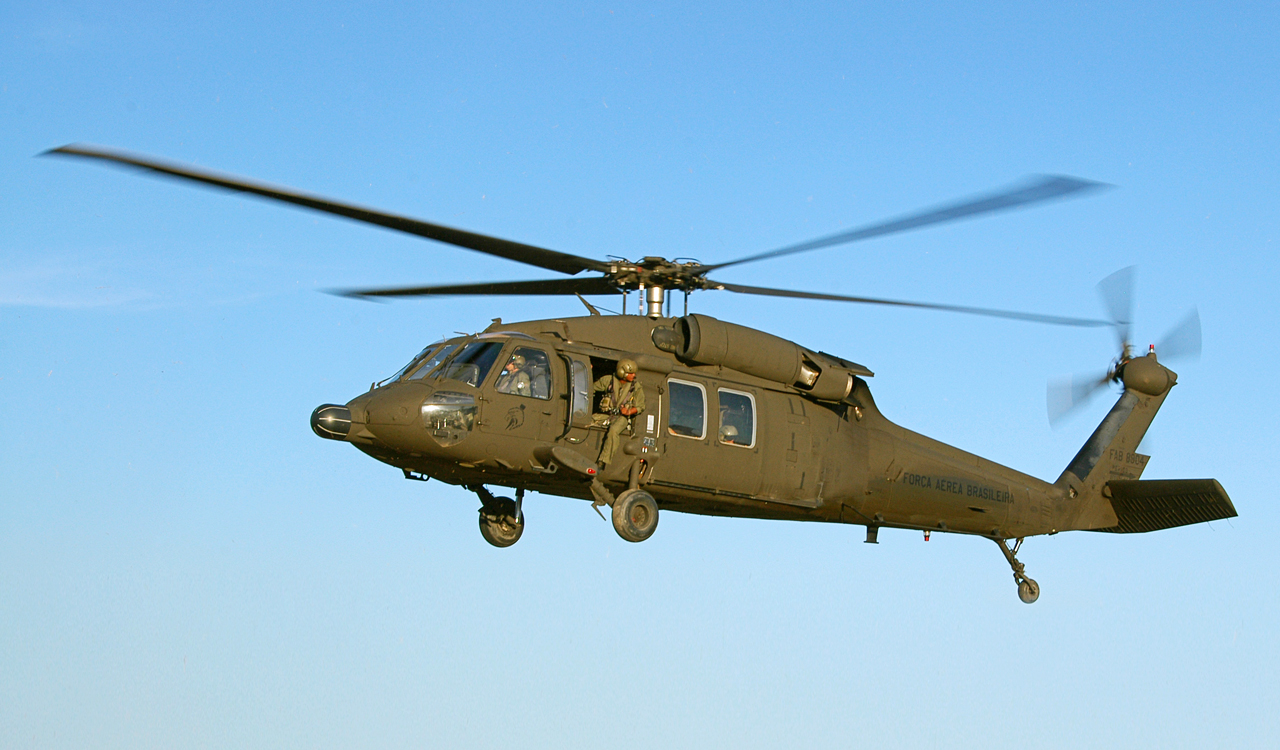 La Fuerza Aérea de Brazil ha firmado un contrto con Sikorsky para apoyo logístico para sus UH-60L黑鹰。Este contrto mejorará la disponibilidad de la flota de 16 aeronaves。