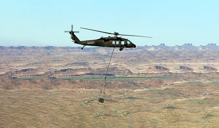 西科斯基公司和美国高级研究计划局展示未来战场后勤任务与自治实用直升机
